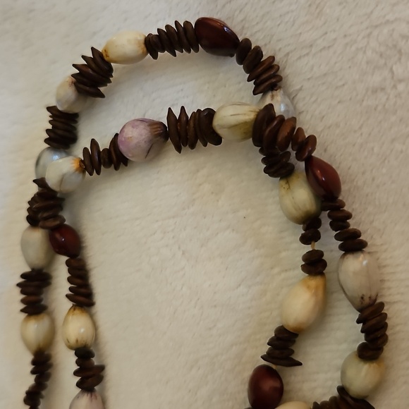 Vintage Hawaiian Koa Sea Bean Beaded Lei Necklace - Picture 3 of 8